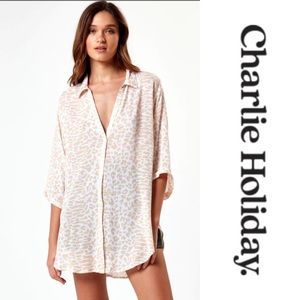 NWT Charlie Holiday Lina Shirt in Peach Wild Leopard
